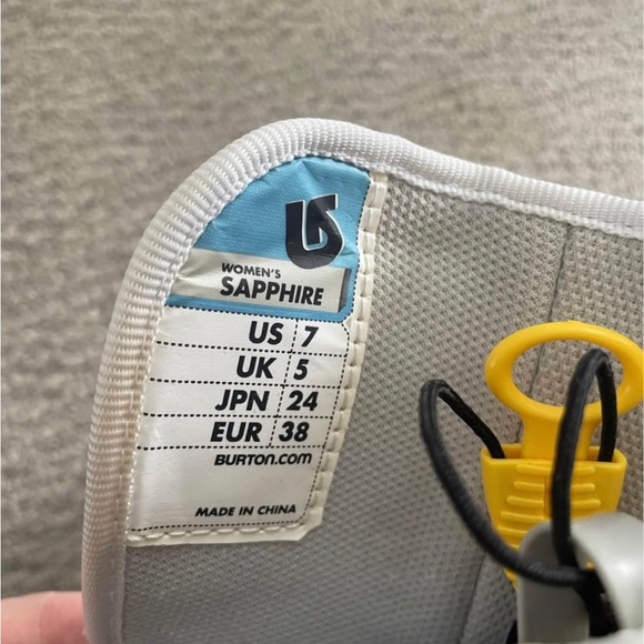 Burton boots - Picture 4 of 4